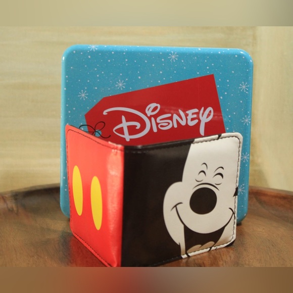 Mickey Mouse Wallet and Key chain- Disney - Picture 2 of 4